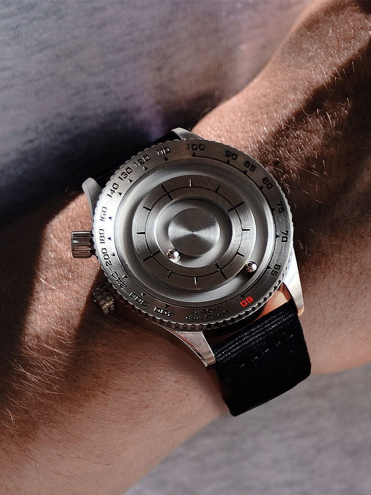 Unique Men's Steel Magnetic ball Watch